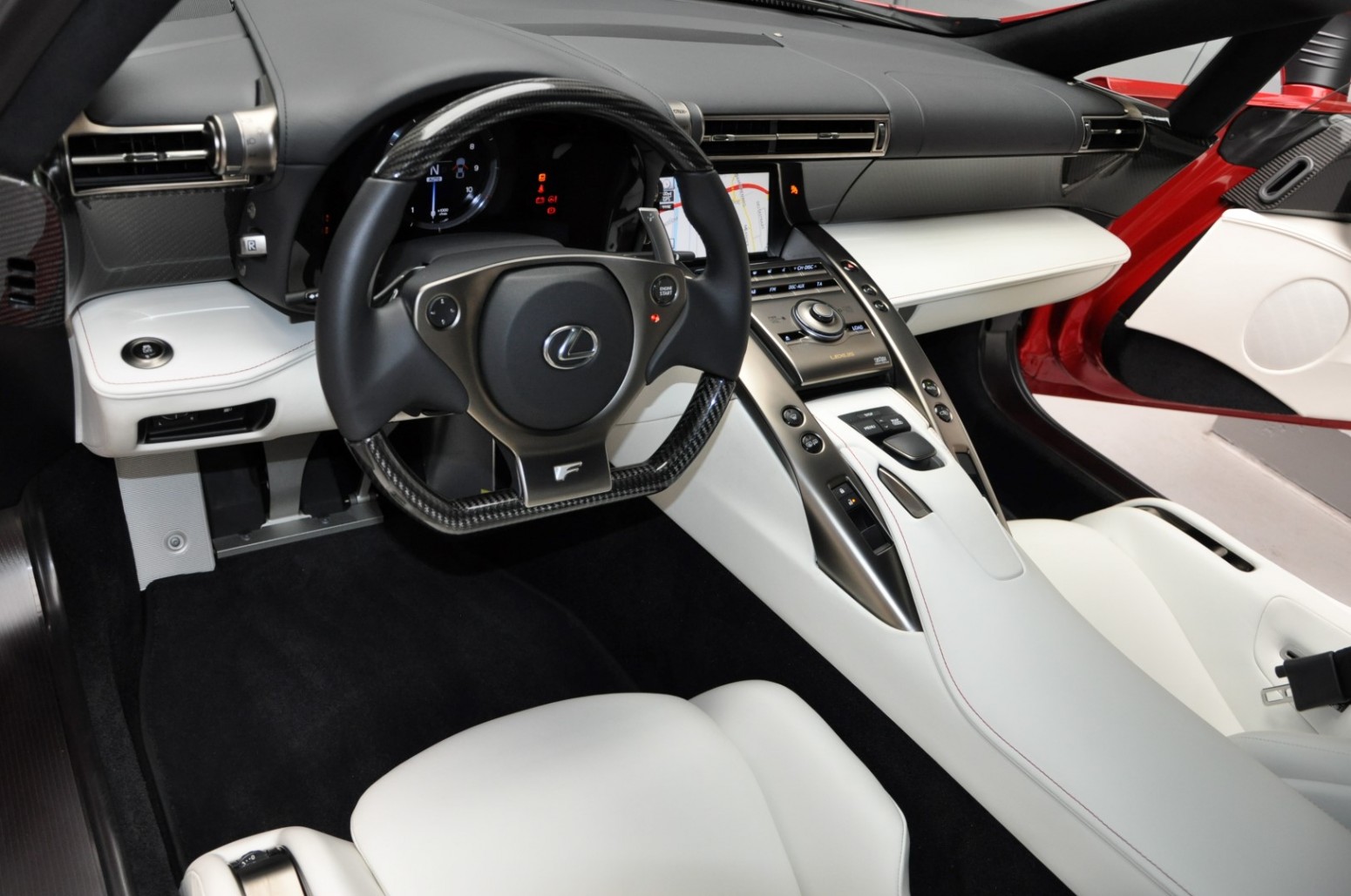 2014 Lexus LFA Special Paint Pearl Red metallic, 5/20