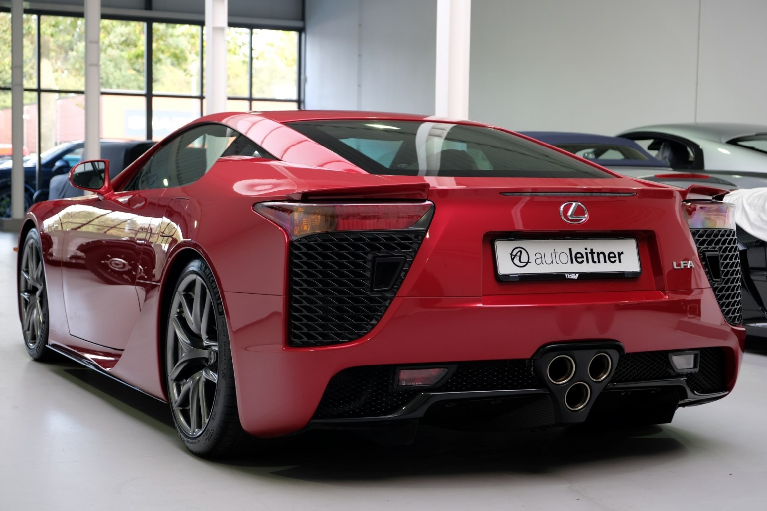 2014 Lexus LFA Special Paint Pearl Red metallic, 9/20