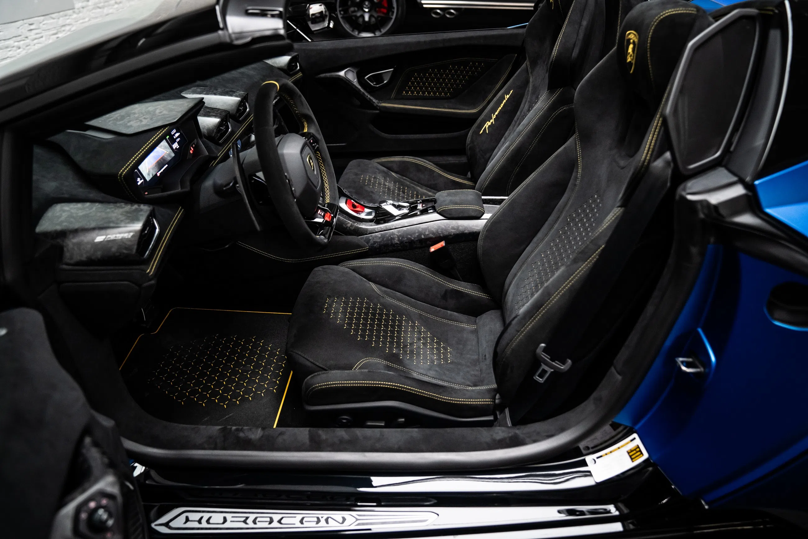 2019 Lamborghini Huracan Performante Spyder LP640-4 interior, seats
