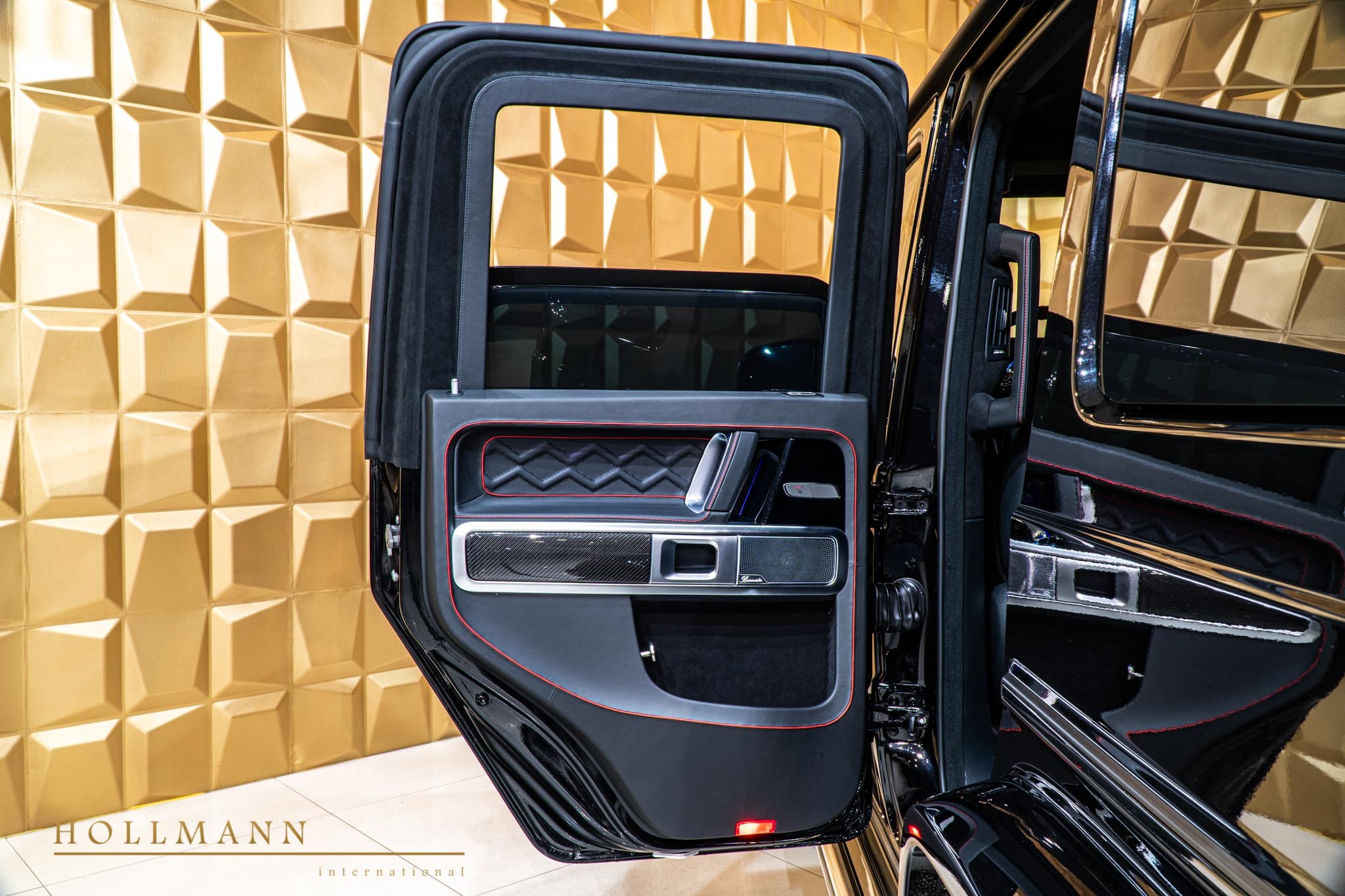 2020 Mercedes-Benz G 63 AMG ARMOURED VR8, 2/22
