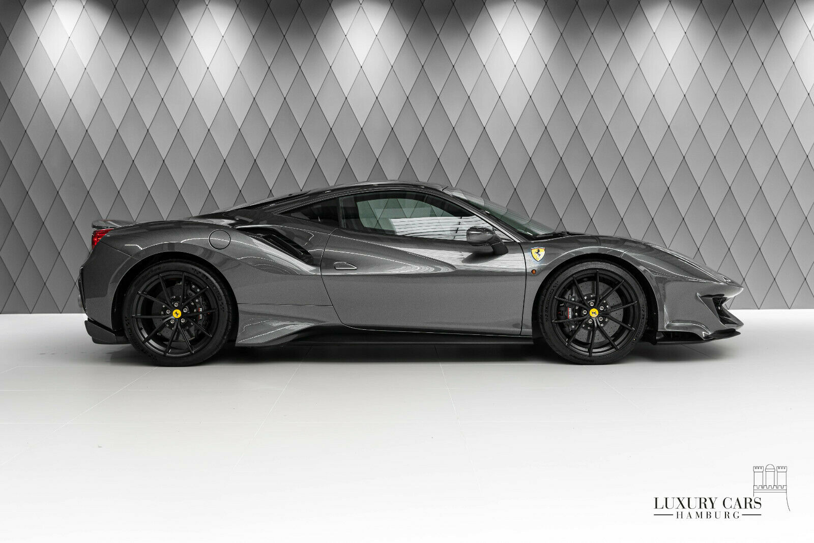 2021 Ferrari 488 Pista, 13/18