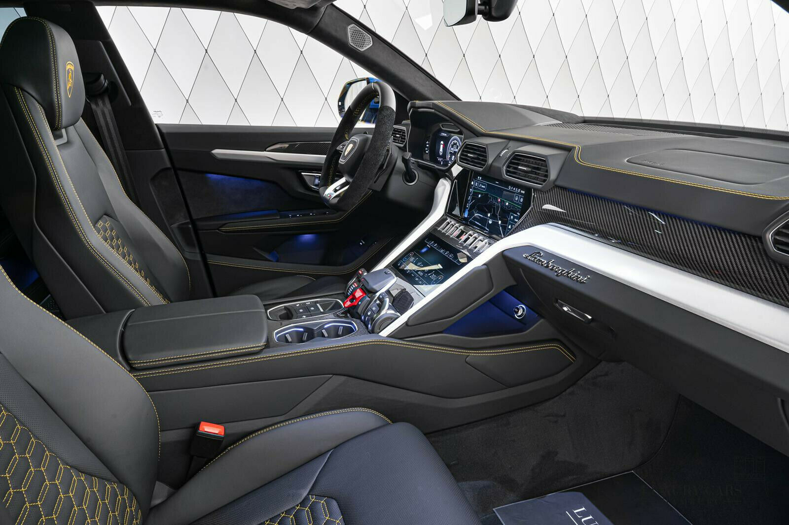 2021 Lamborghini Urus, 11/20