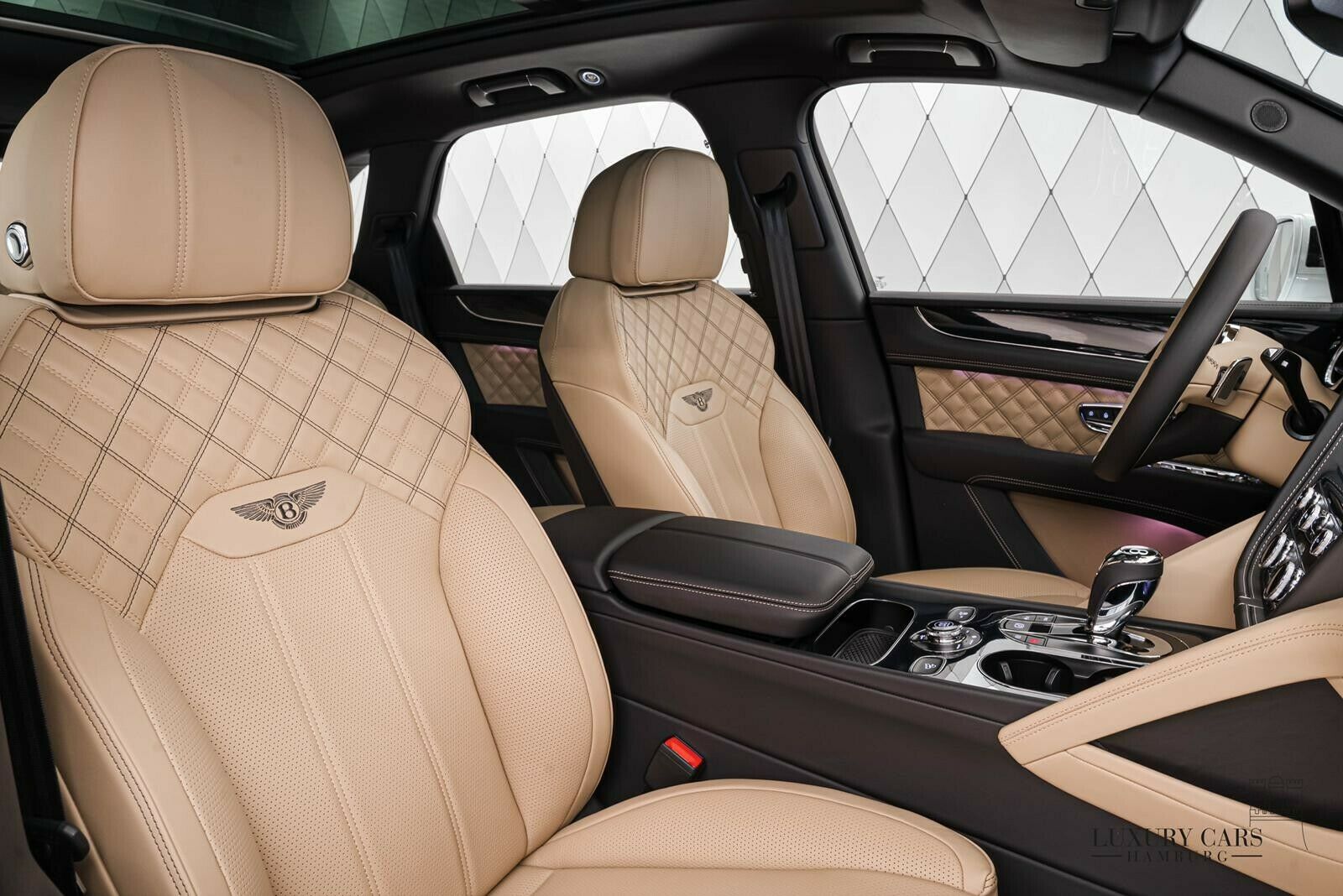 2021 Bentley Bentayga, 10/20