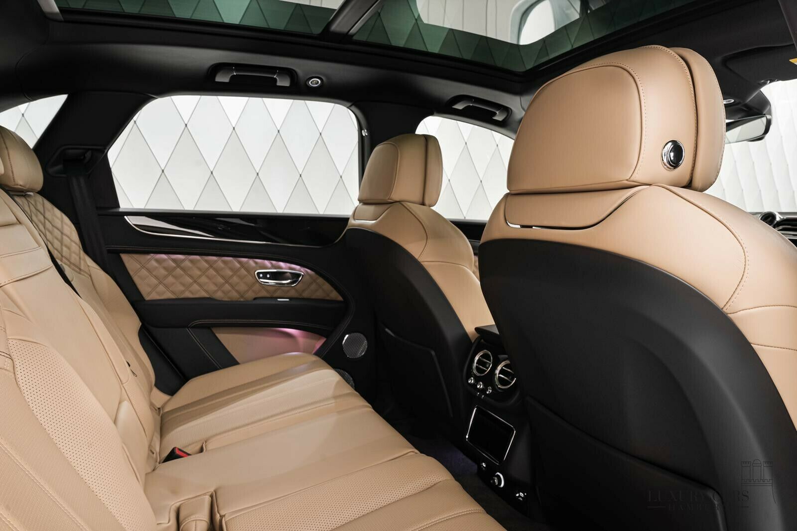 2021 Bentley Bentayga, 13/20