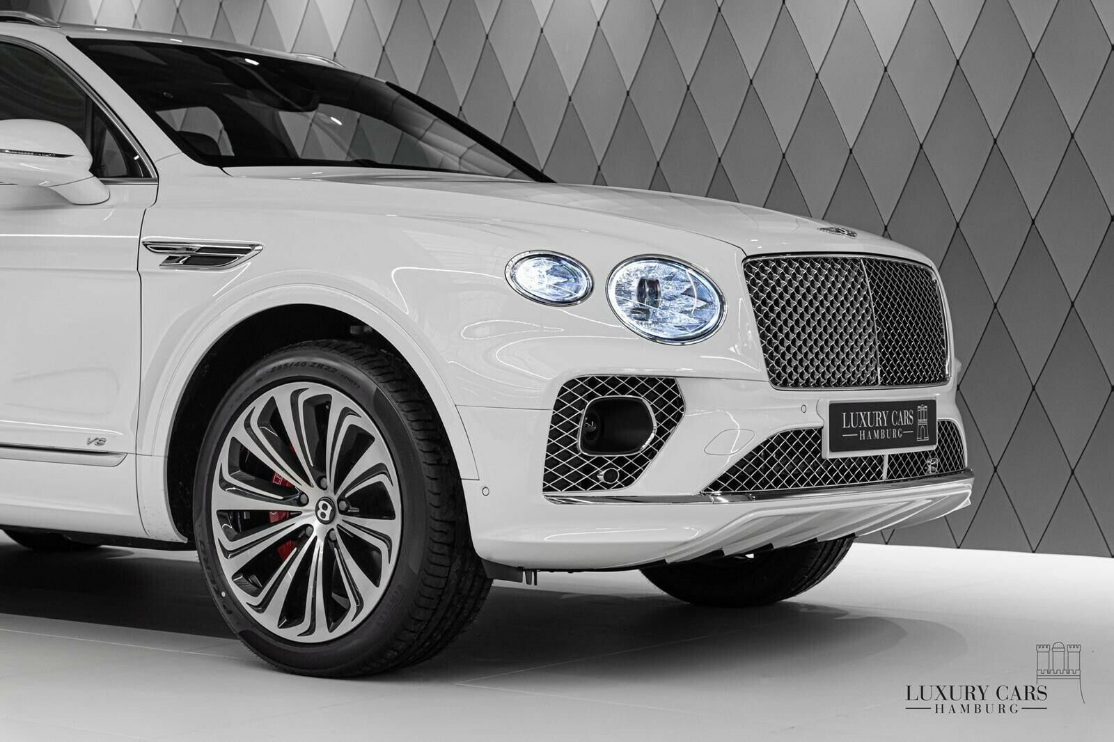 2021 Bentley Bentayga, 16/20