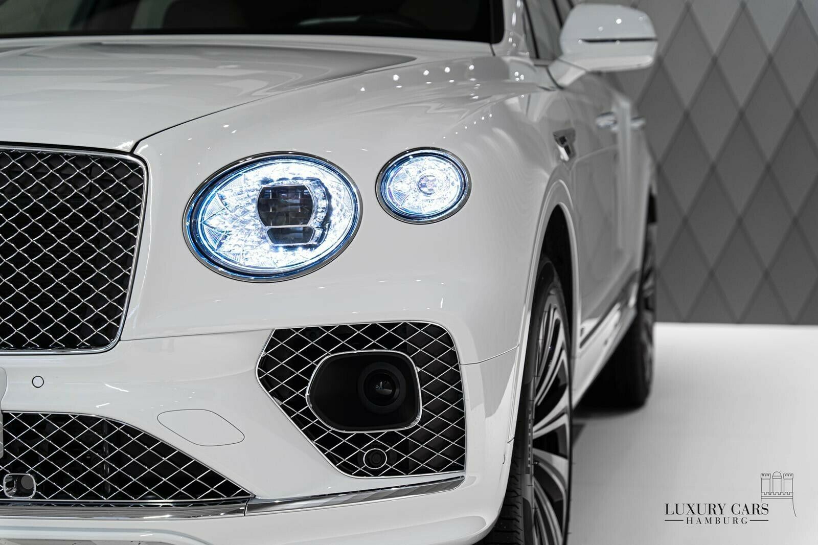 2021 Bentley Bentayga, 18/20