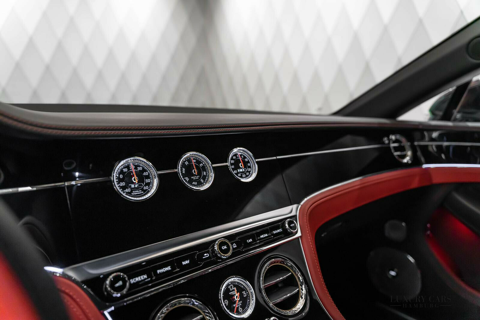 2018 Bentley Continental GT, 17/20