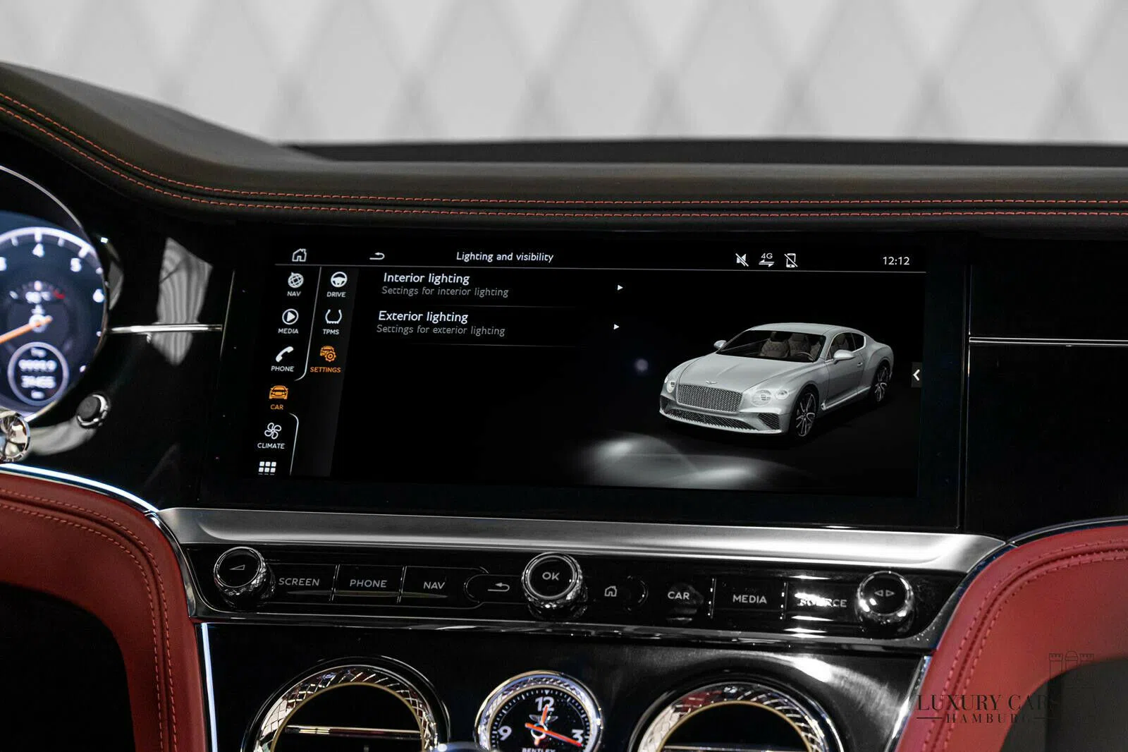 2018 Bentley Continental GT interior, Red-Black
