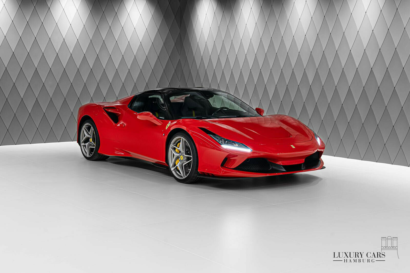 2021 Ferrari F8 Spider, 24/25