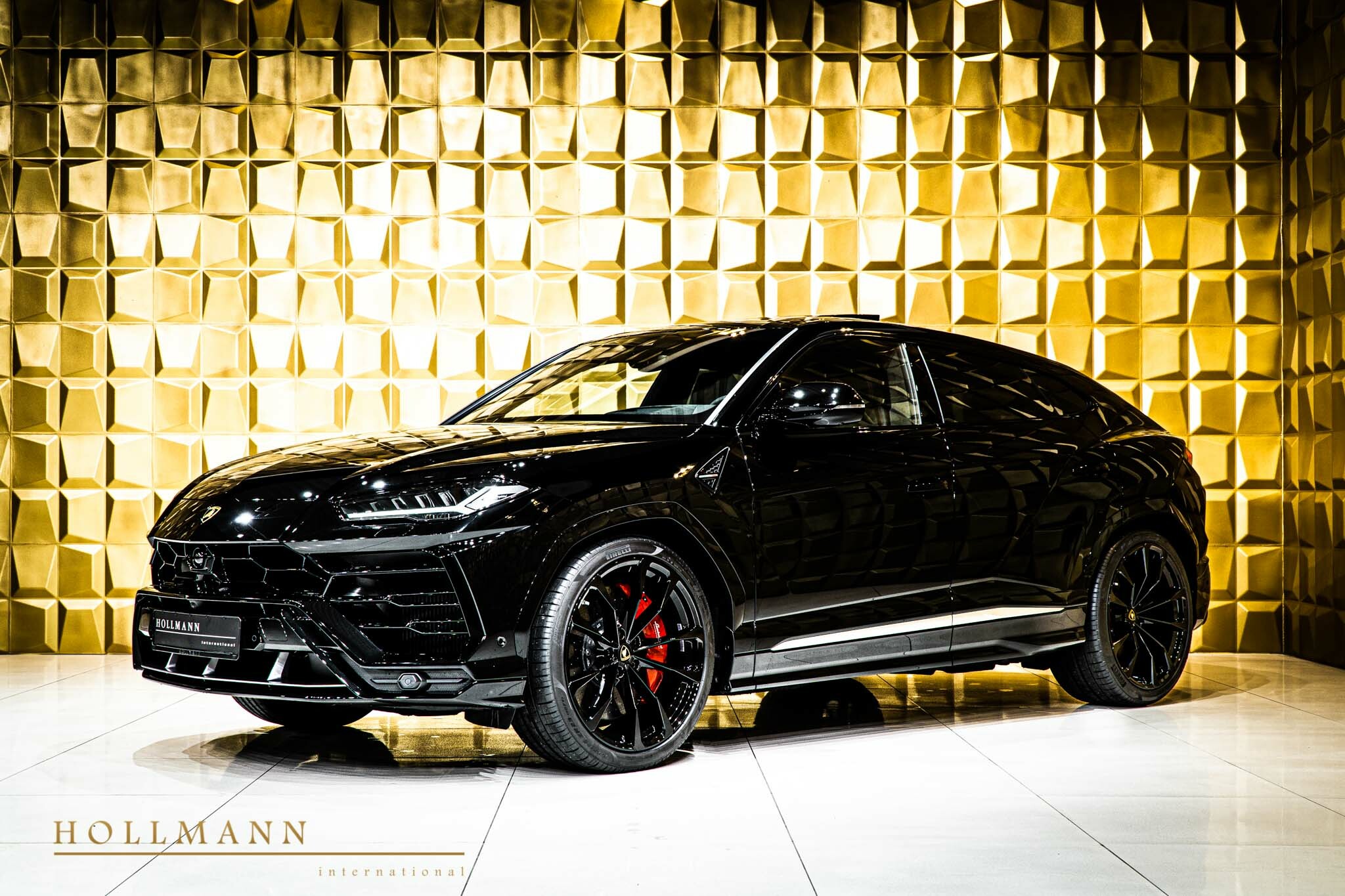 2021 Lamborghini Urus, 2/19
