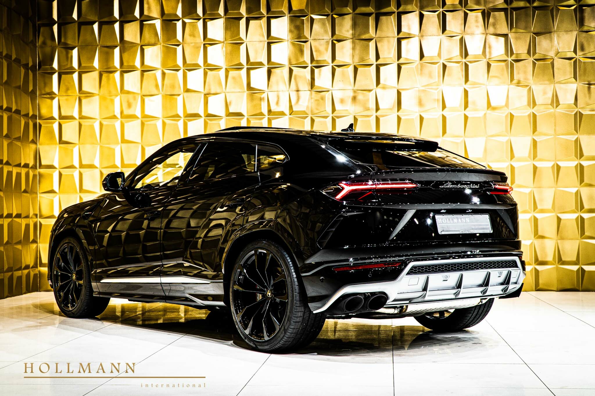 2021 Lamborghini Urus, 3/19