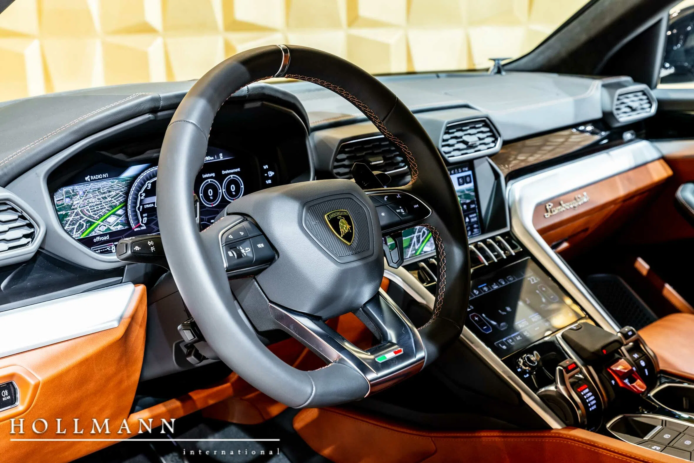 2021 Lamborghini Urus interior, Terra Asia