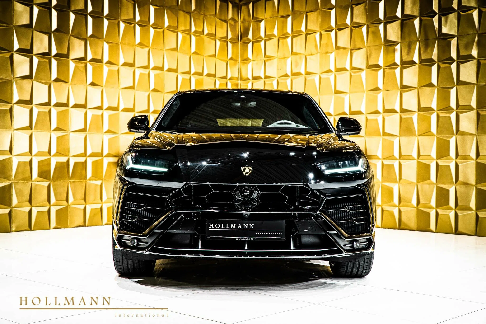 2021 Lamborghini Urus for sale, exterior, Nero Helene