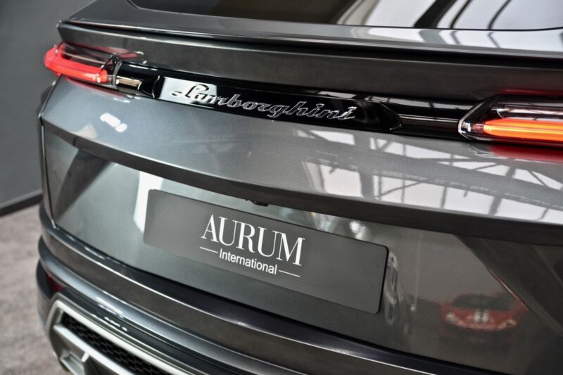 2019 Lamborghini Urus, 11/19