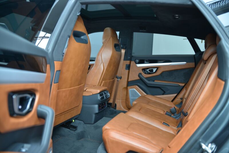 2019 Lamborghini Urus, 15/19