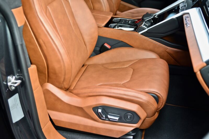 2019 Lamborghini Urus, 17/19
