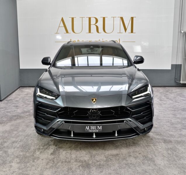 2019 Lamborghini Urus, 18/19