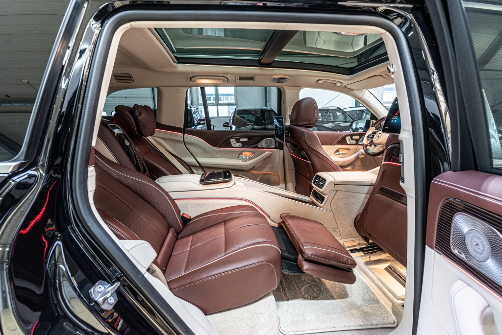 2021 Mercedes-Maybach GLS 600 4Matic, 18/20