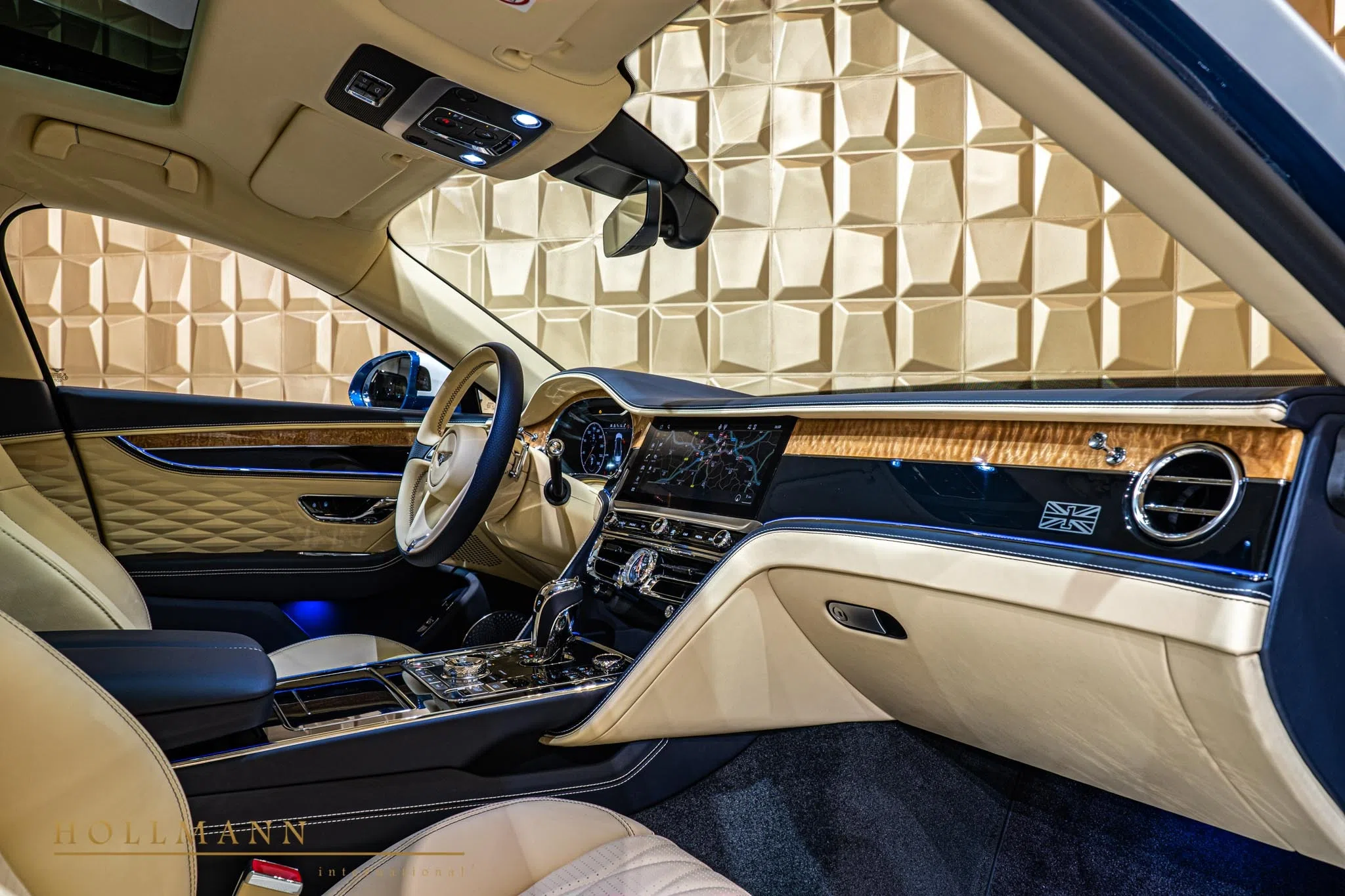 2021 Bentley Flying Spur FIRST EDITION interior, Magnolia Imperial Blue