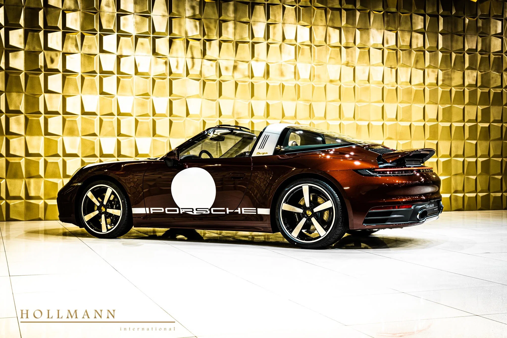 2020 Porsche 911 Targa 4S Heritage Design Edition for sale, exterior, Cherrymetallic