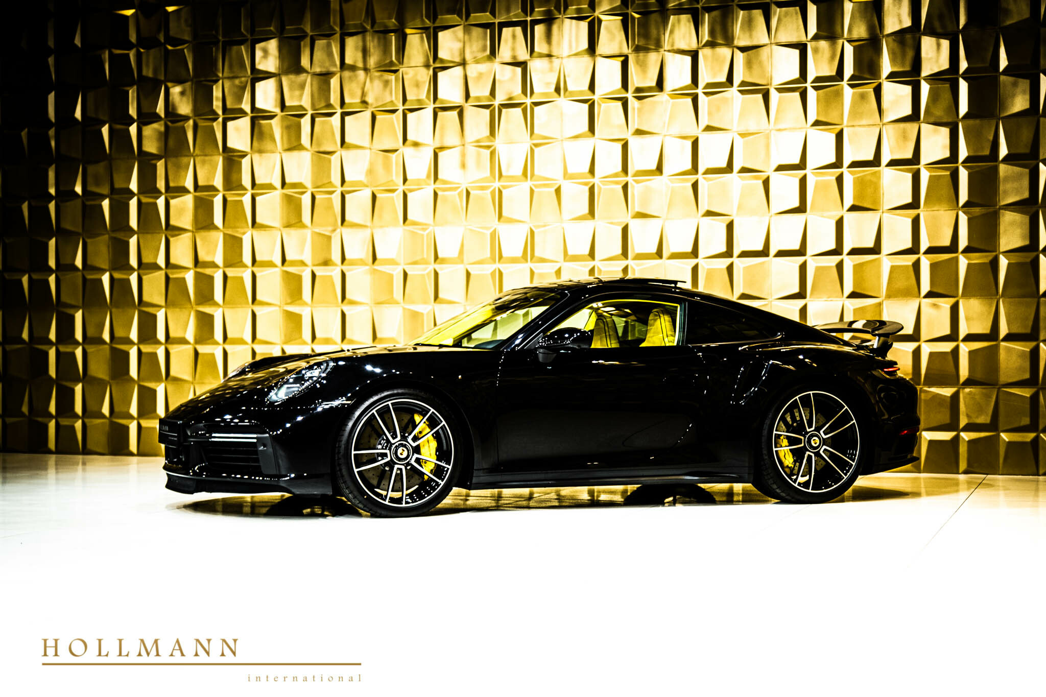 2021 Porsche 911 Turbo S Coupe, 4/20