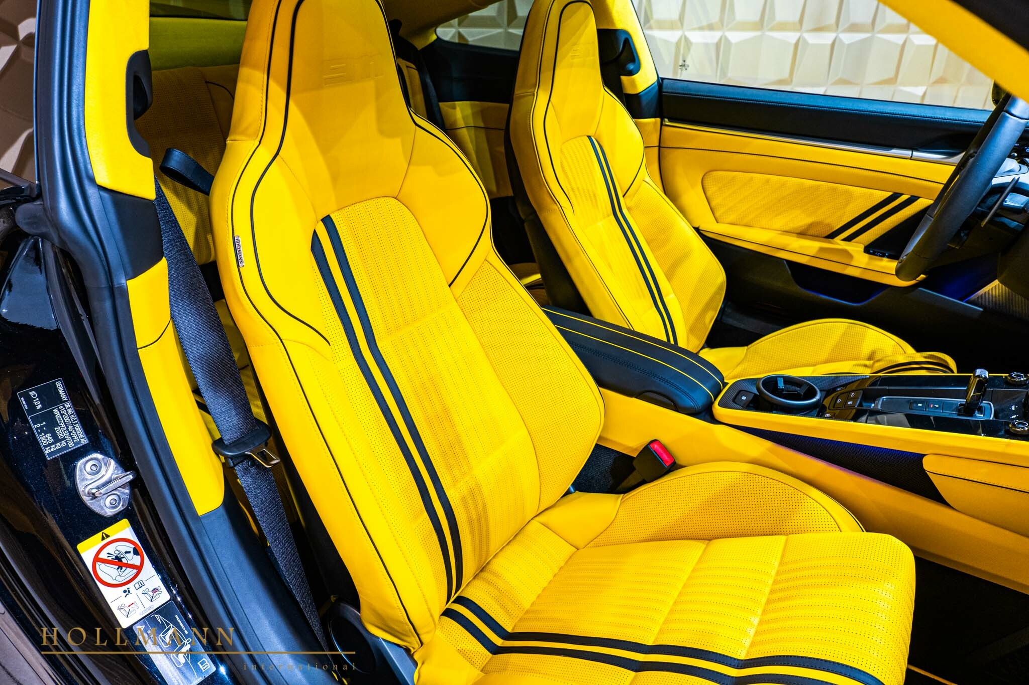 2021 Porsche 911 Turbo S Coupe, 16/20