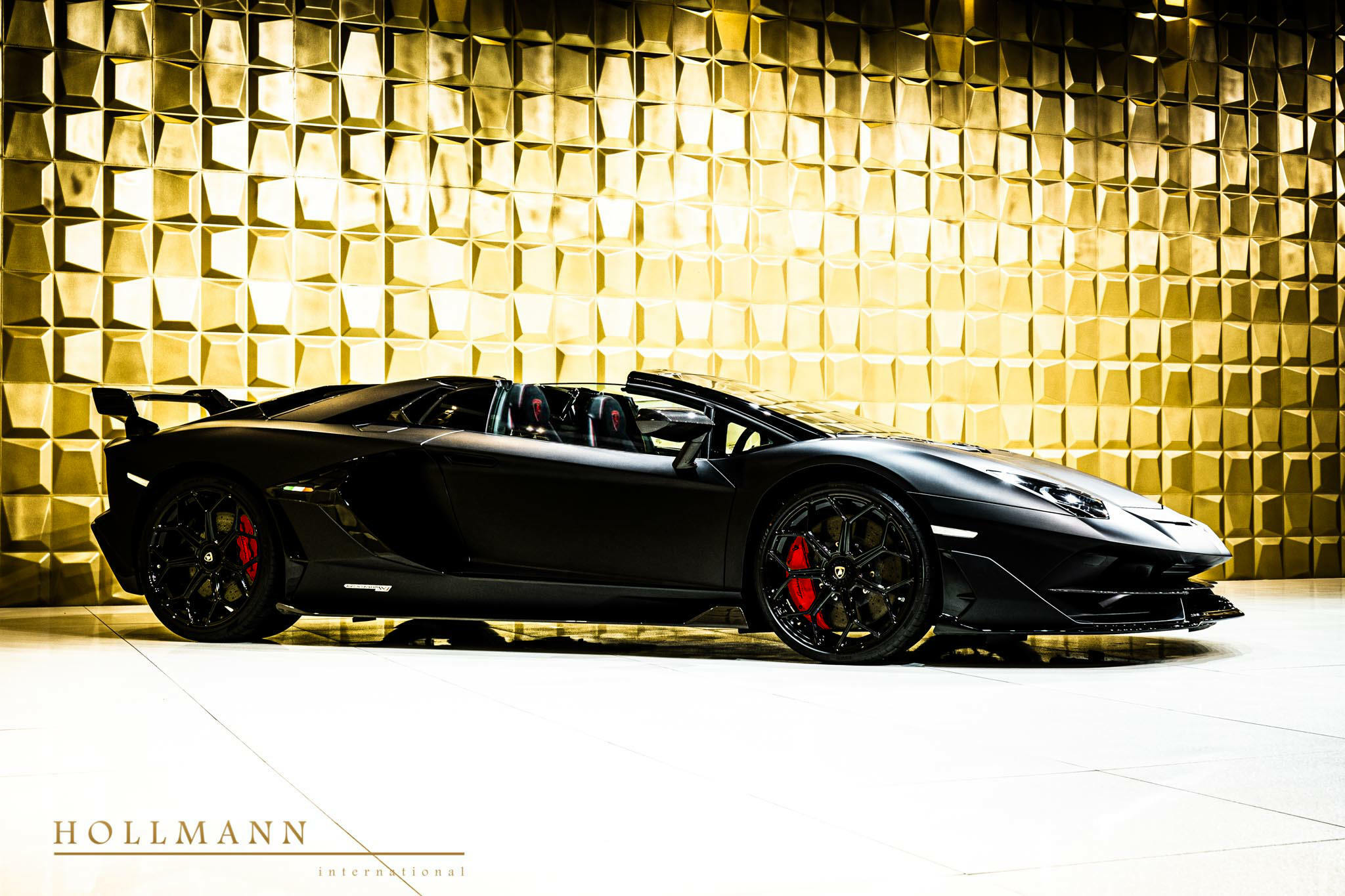 2021 Lamborghini Aventador SVJ Roadster, 2/20