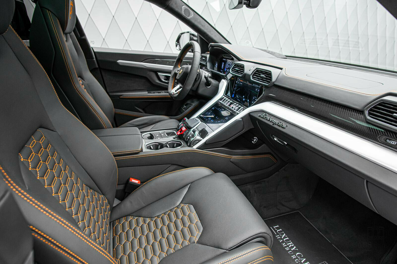 2020 Lamborghini Urus, 8/15