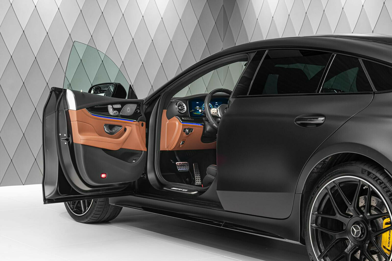 2020 Mercedes-Benz AMG GT 63 S 2020, 8/20