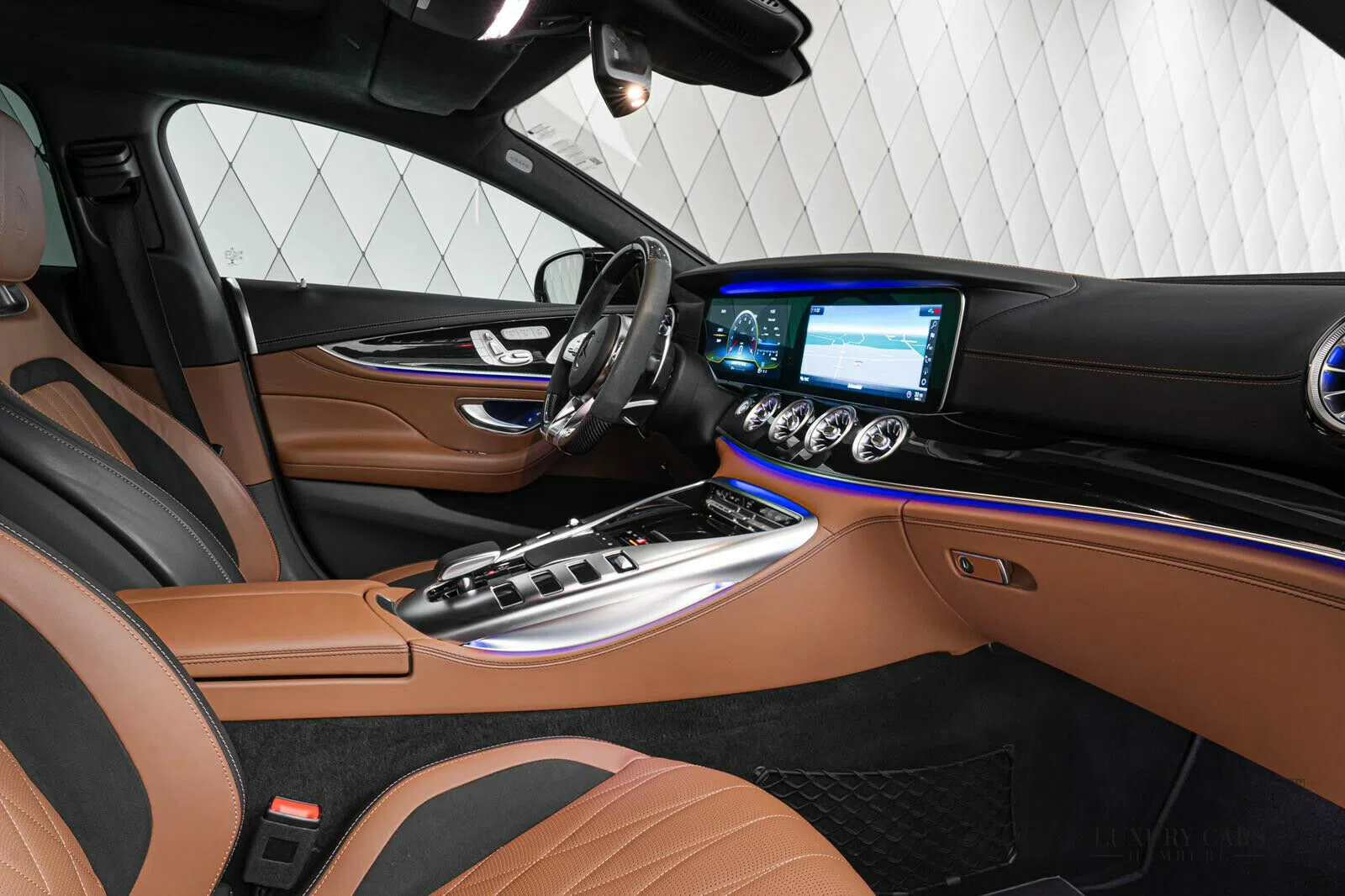 2022 BRABUS GT 700 interior, Grau Metallic