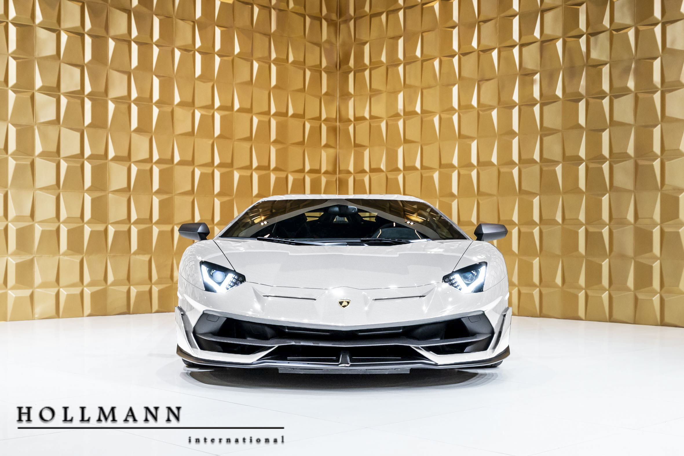 2019 LAMBORGHINI AVENTADOR SVJ, 4/20