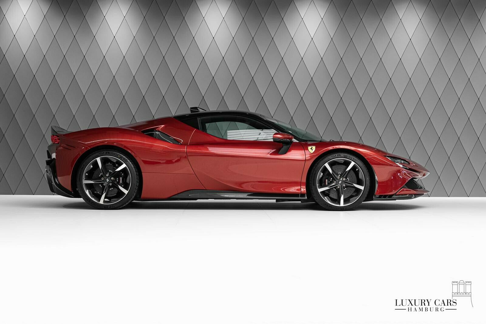 2021 Ferrari SF 90 Stradale, 3/16
