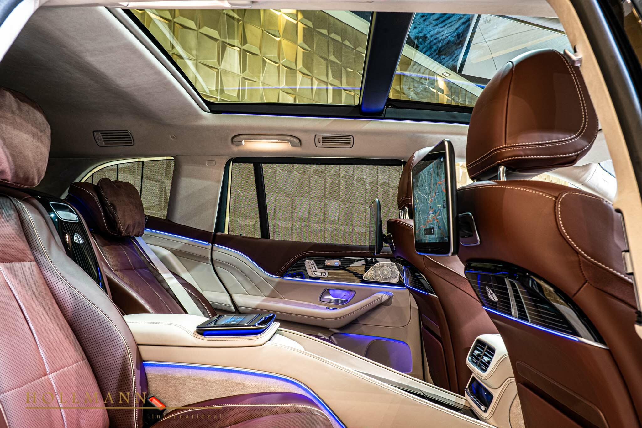2021 Mercedes-Maybach GLS 600, 13/32