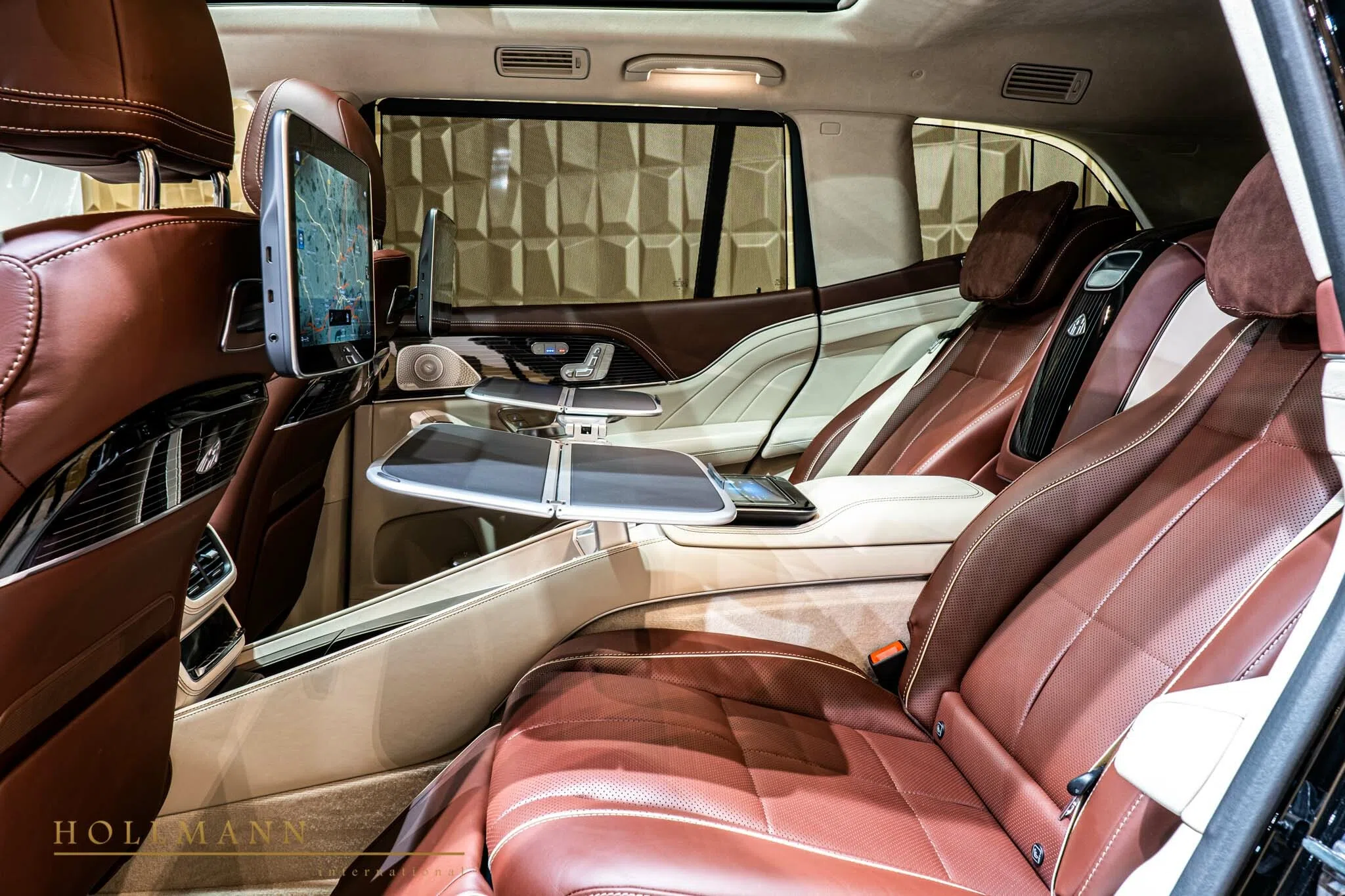2021 Mercedes-Maybach GLS 600 interior, seats, Designo Brown