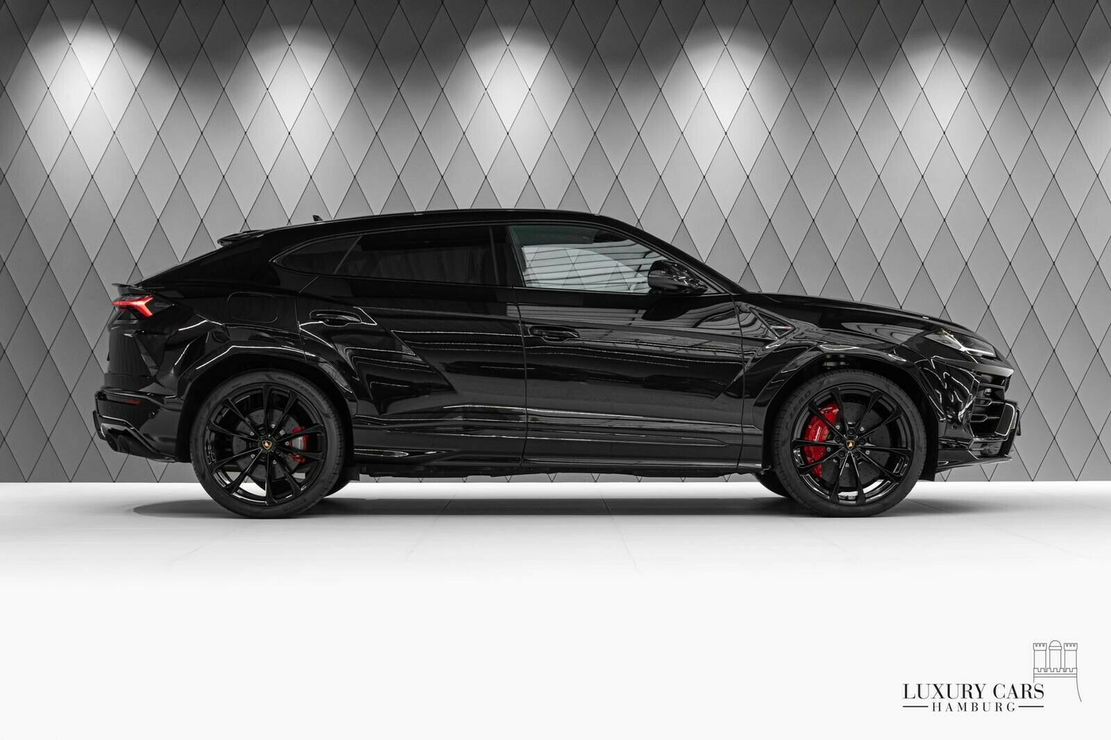 2021 Lamborghini Urus, 2/17