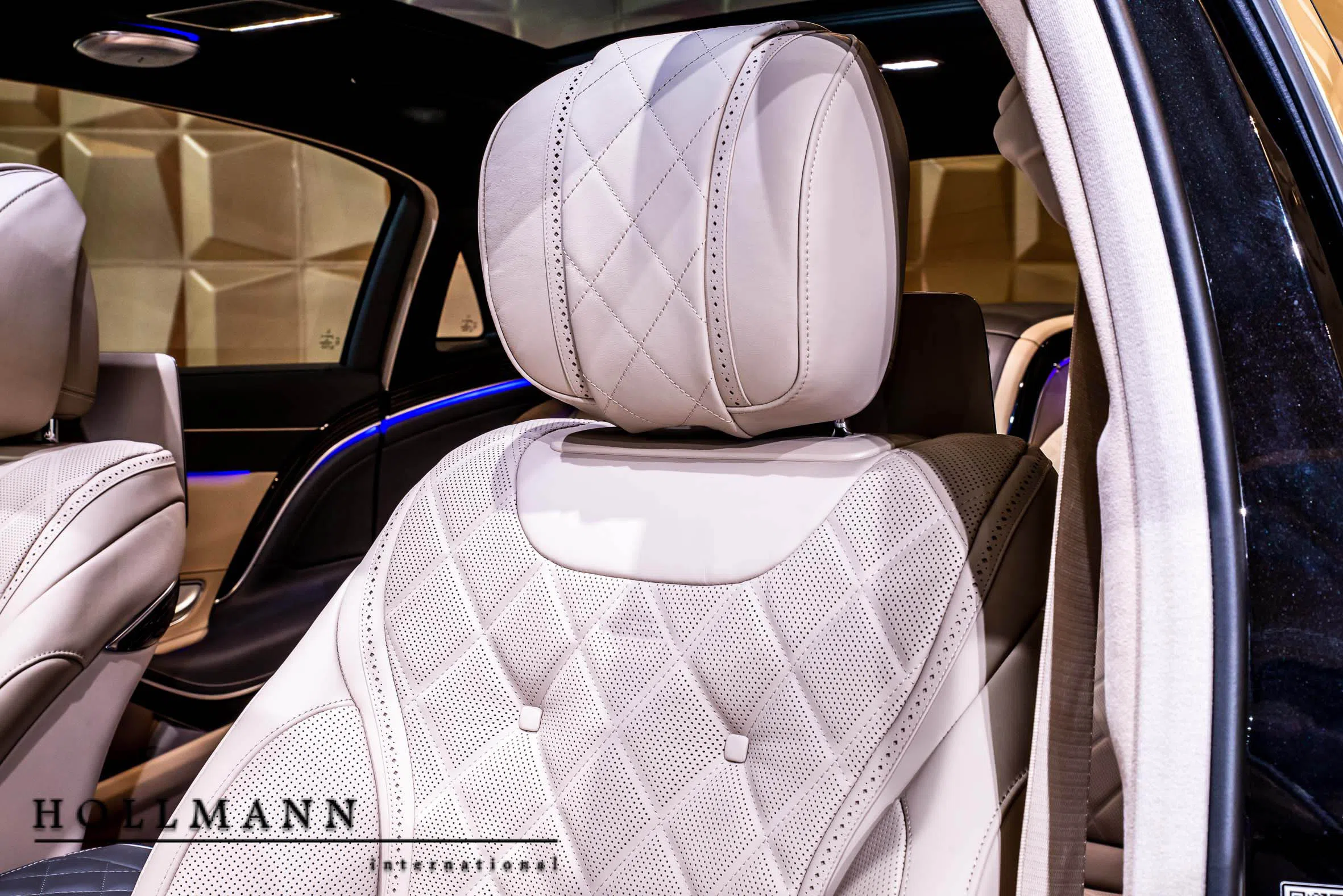 2019 Mercedes-Maybach S 560 L 4M interior, seats