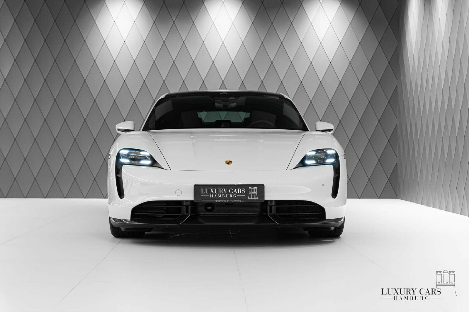 2021 Porsche Taycan Turbo S, 4/20