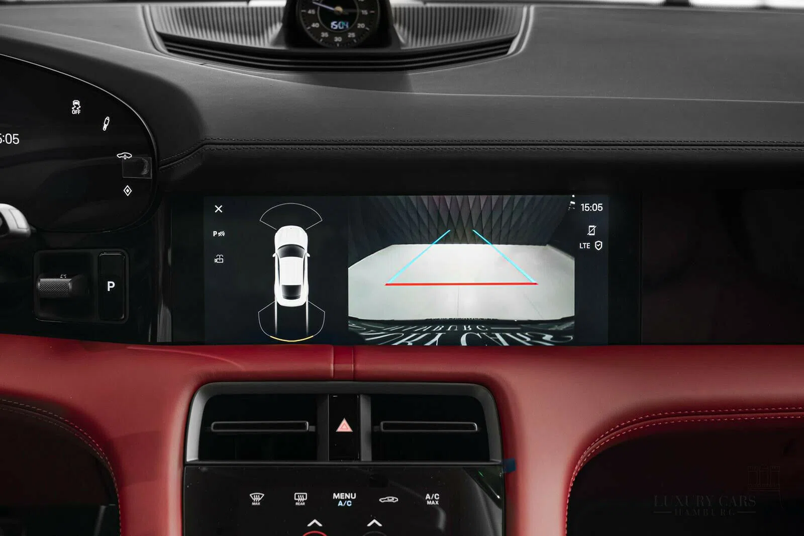2021 Porsche Taycan Turbo S interior