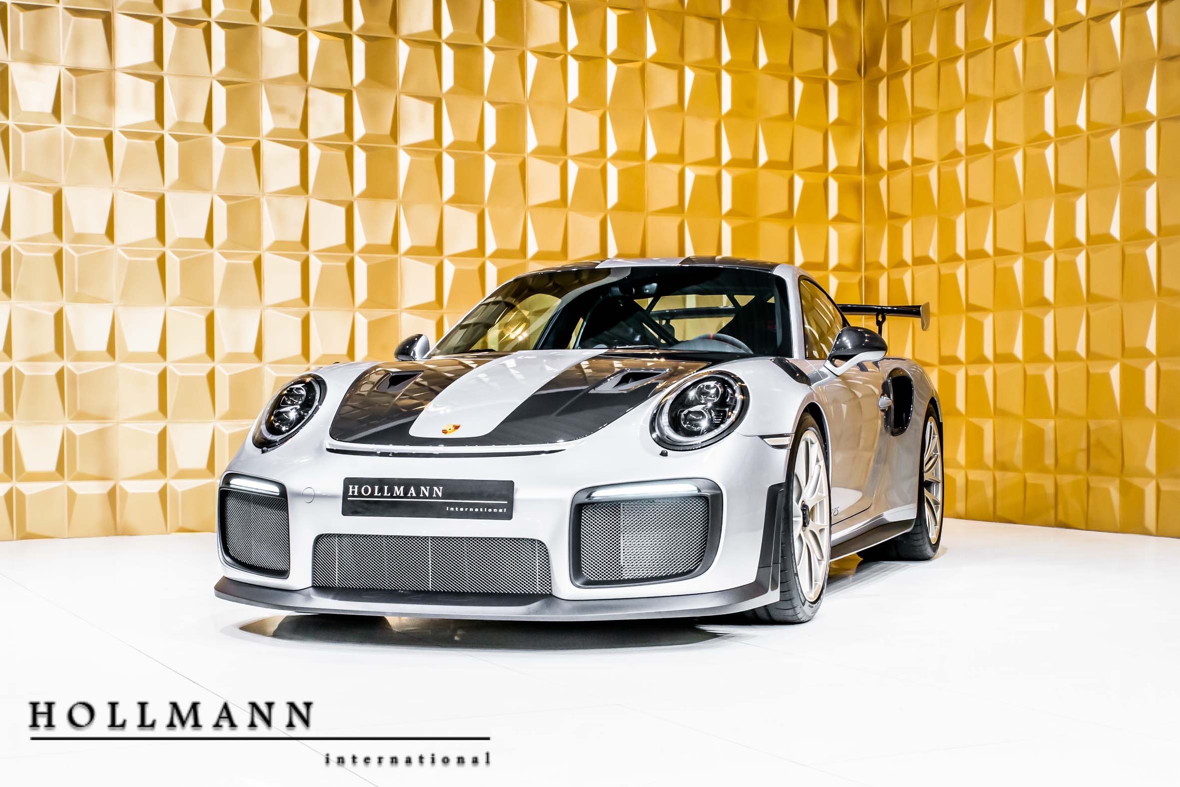 2018 Porsche 911 GT2 RS WEISSACH PACK