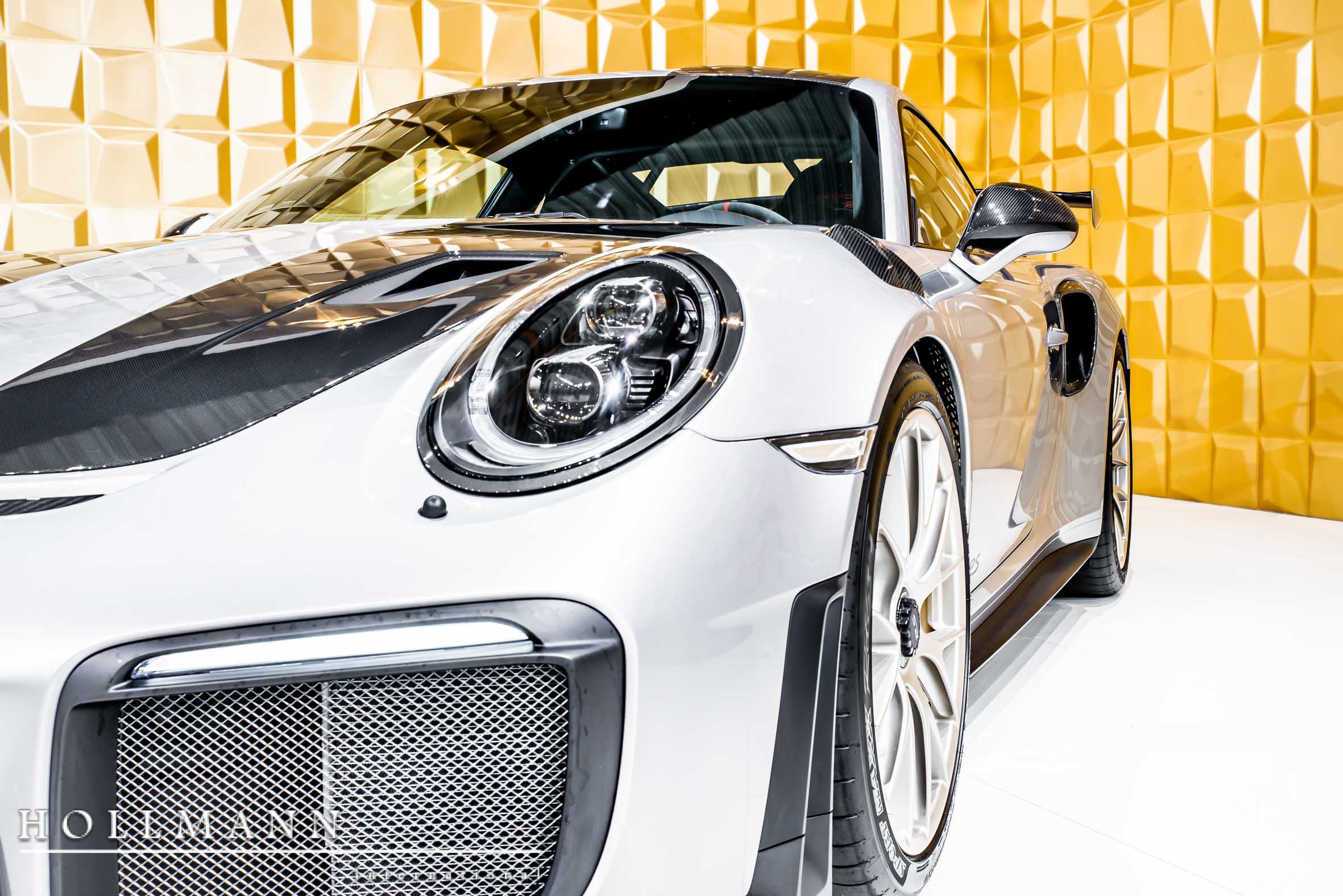 2018 Porsche 911 GT2 RS WEISSACH PACK, 4/16