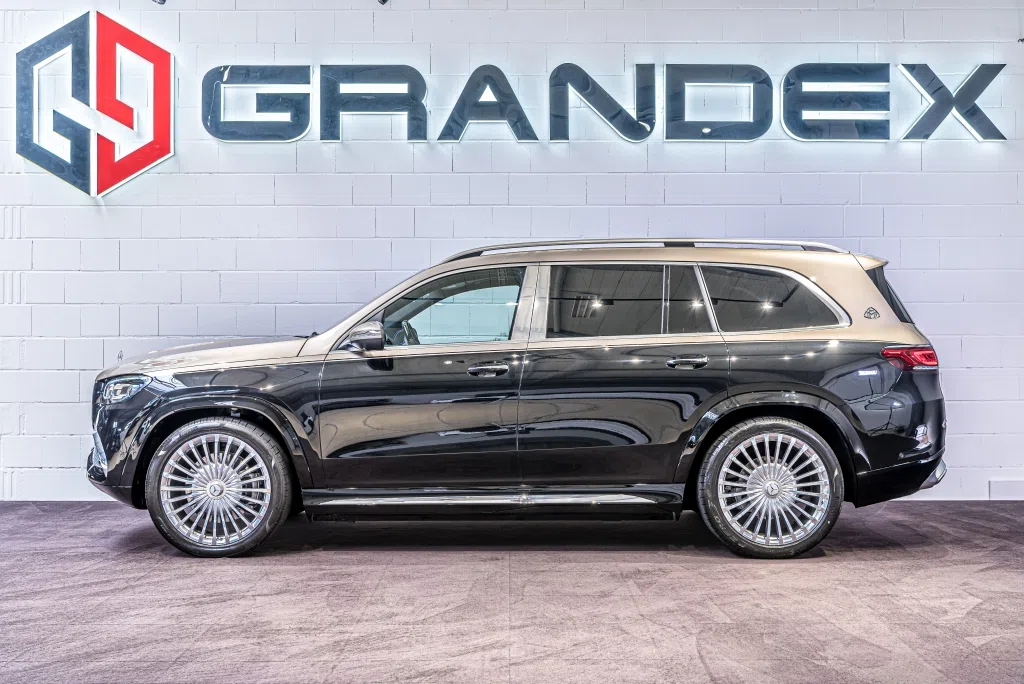 2021 Mercedes-Maybach GLS 600, 2/28