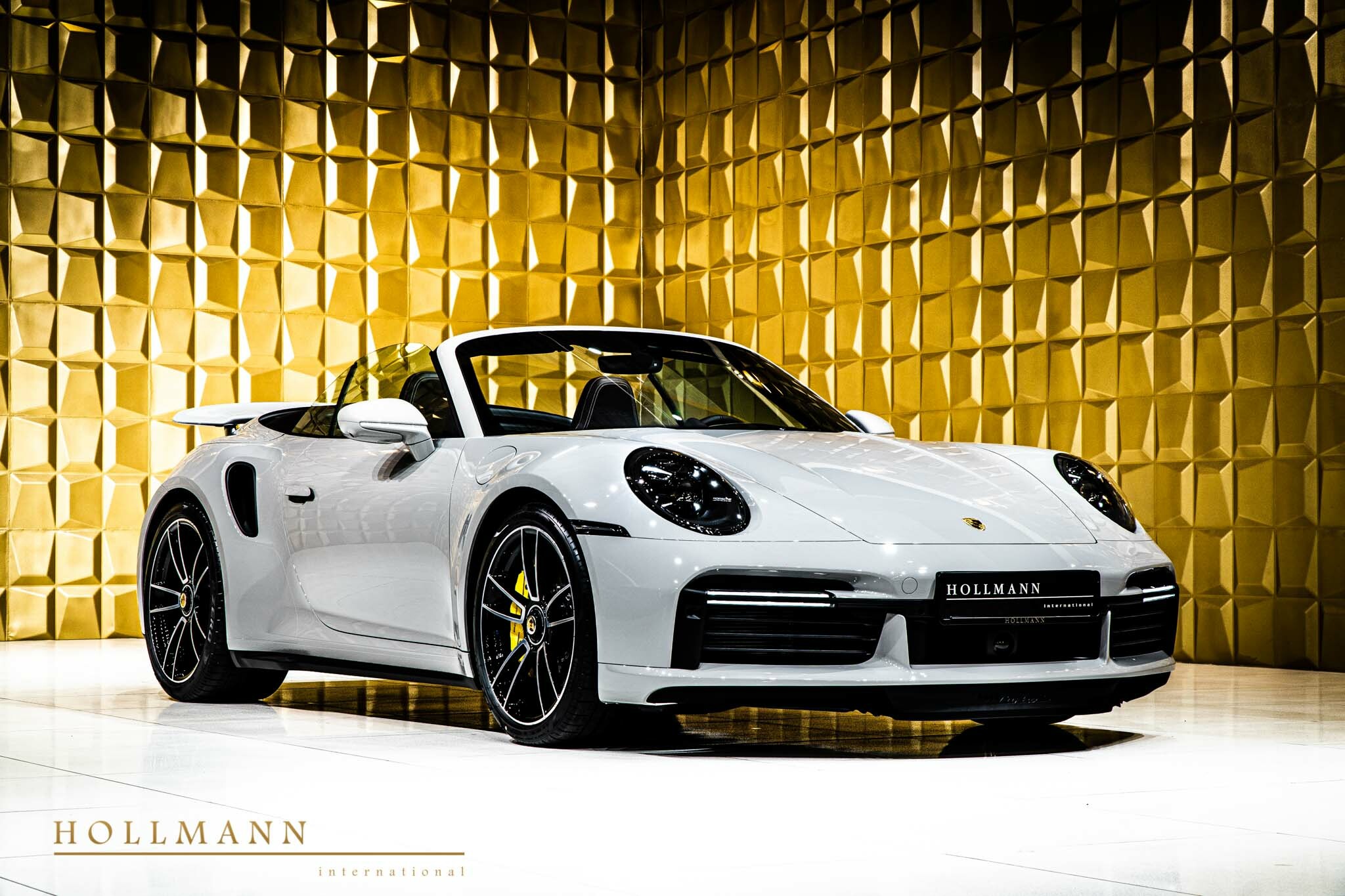 2021 Porsche 911 Turbo S Cabriolet