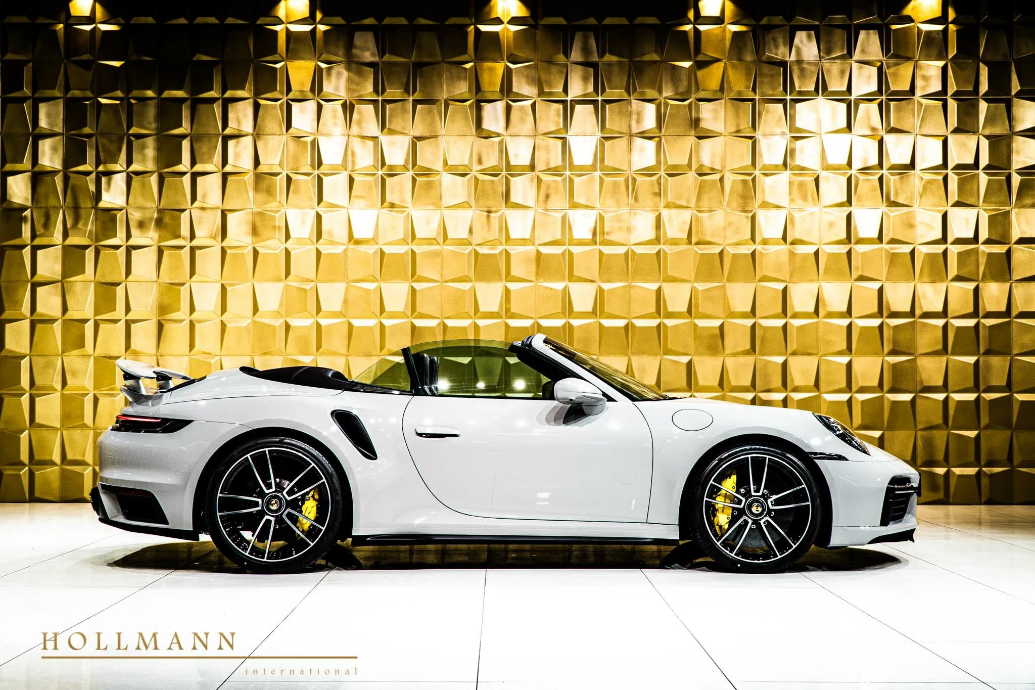 2021 Porsche 911 Turbo S Cabriolet for sale, exterior, Crayon / Kreide Weiss
