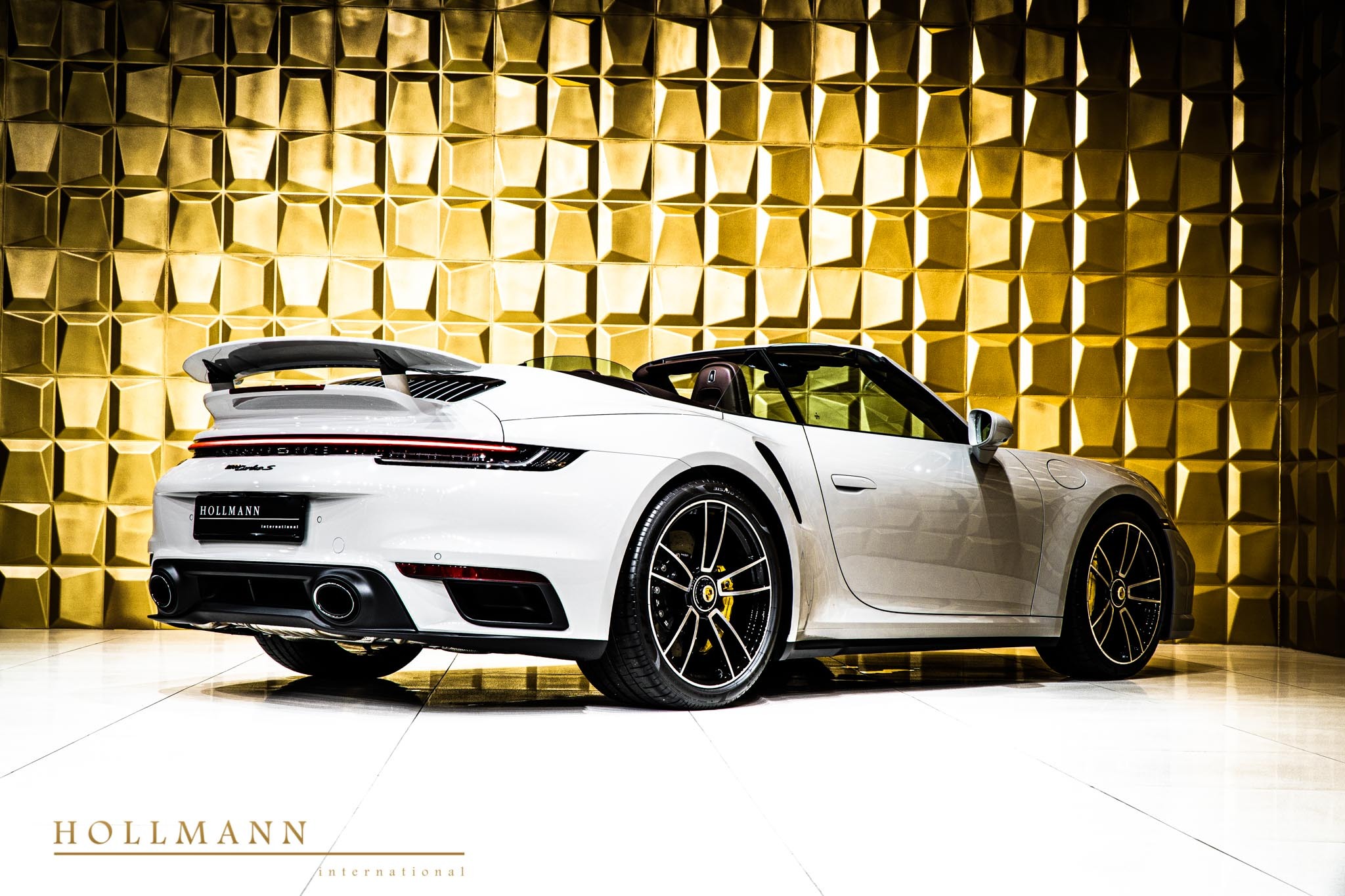 2021 Porsche 911 Turbo S Cabriolet, 7/20
