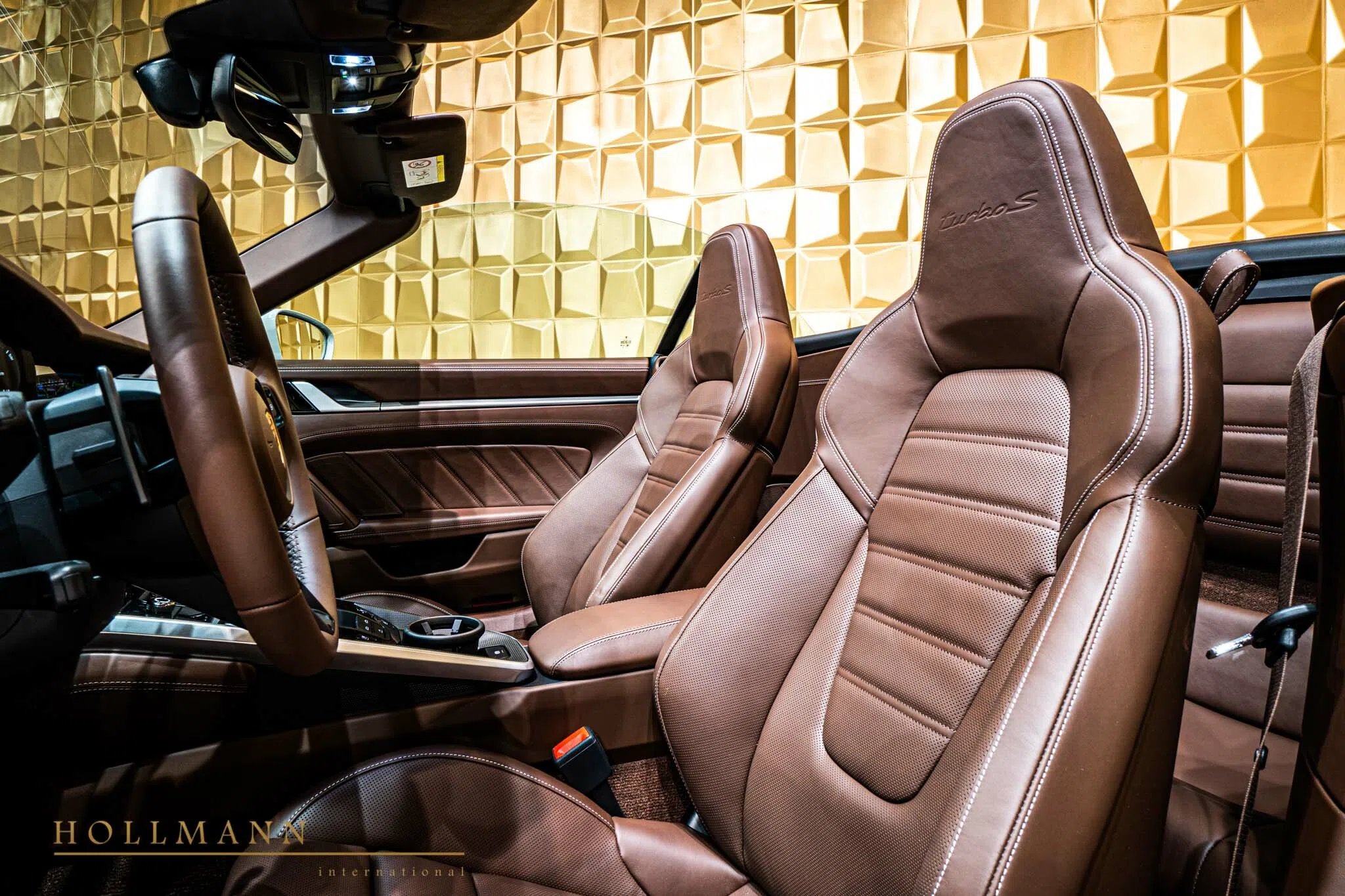 2021 Porsche 911 Turbo S Cabriolet interior, seats, Leather Truffle Brown