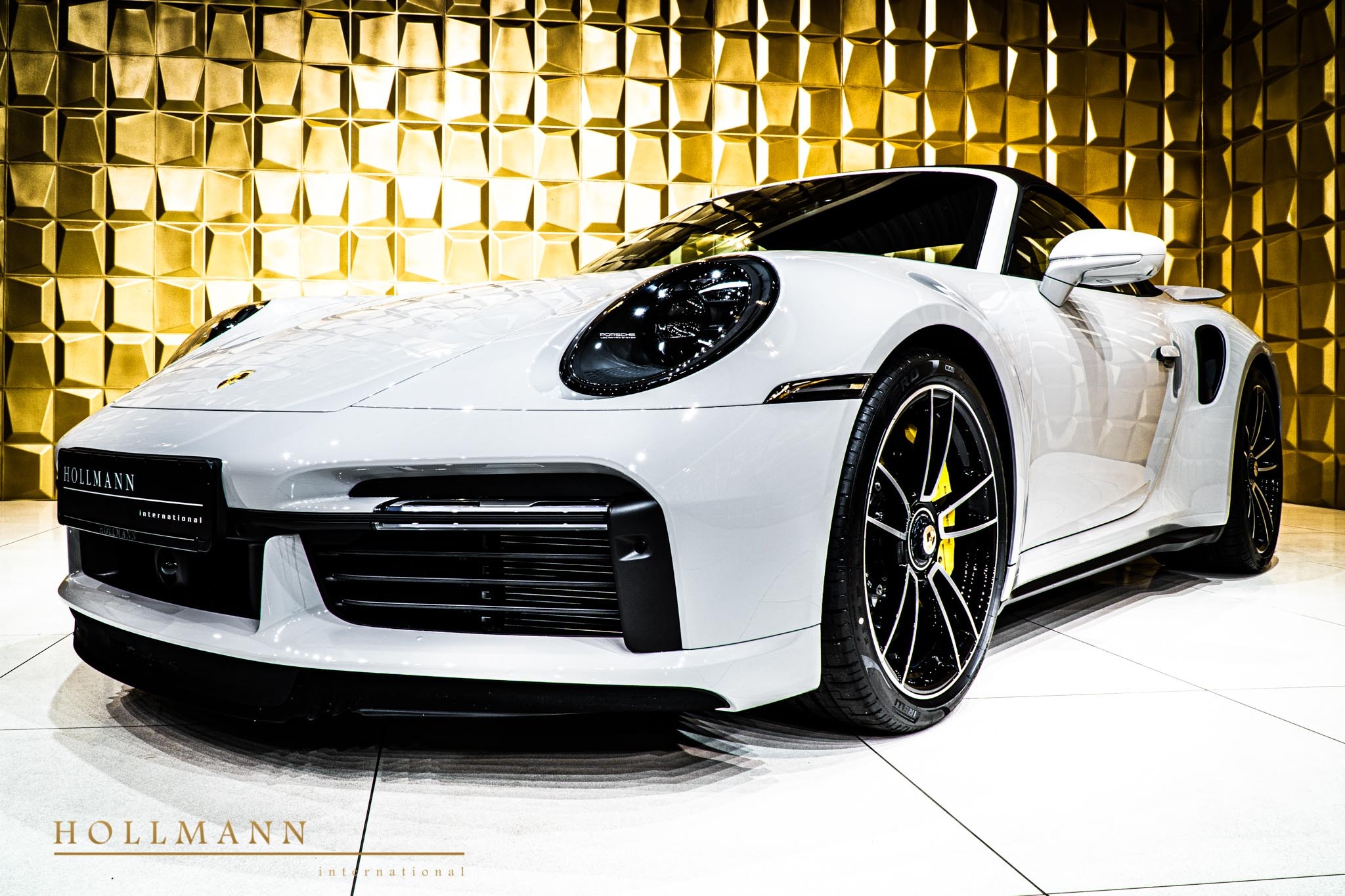2021 Porsche 911 Turbo S Cabriolet, 17/20