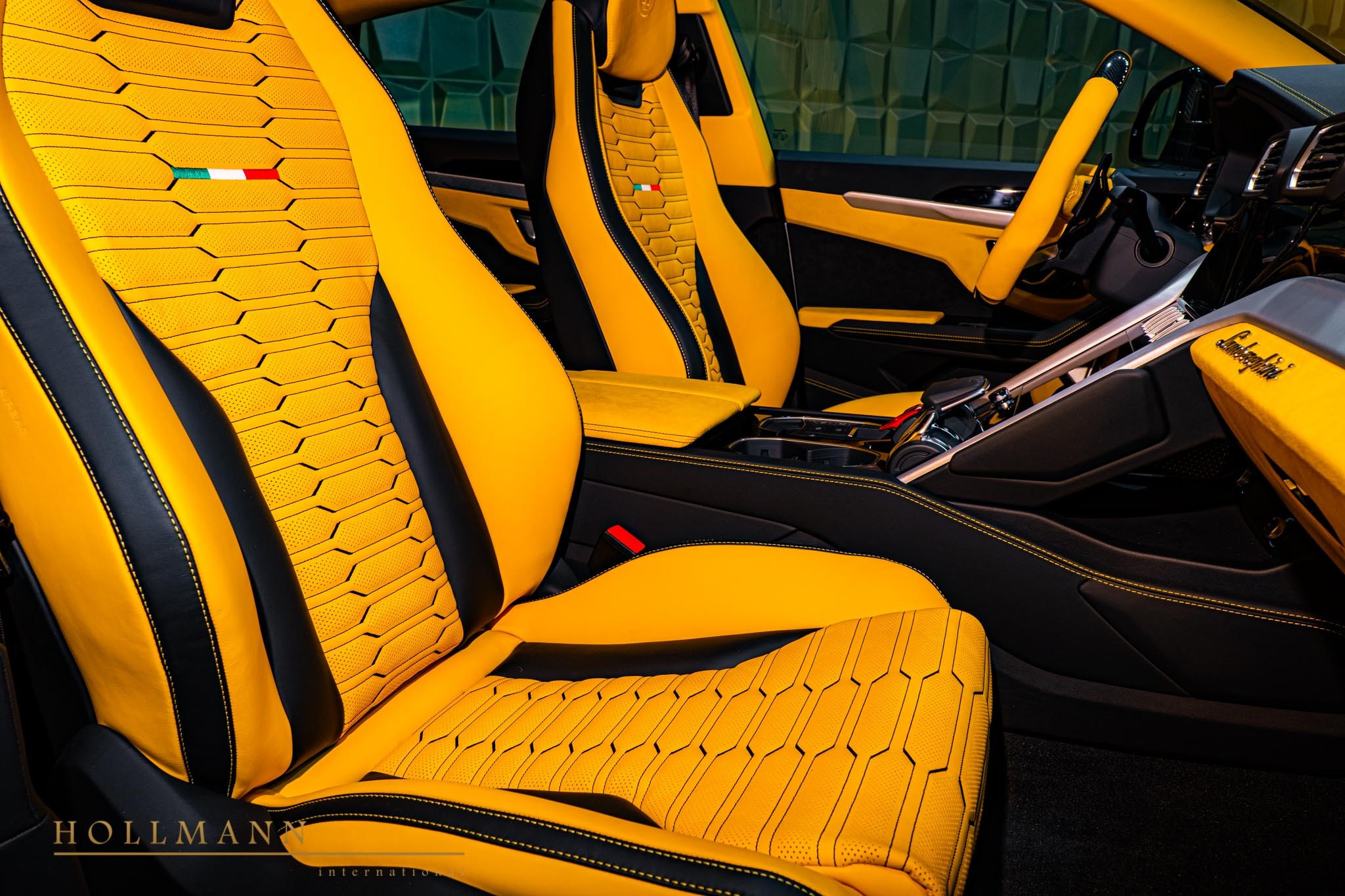 2021 Lamborghini Urus by NOVITEC, 5/20