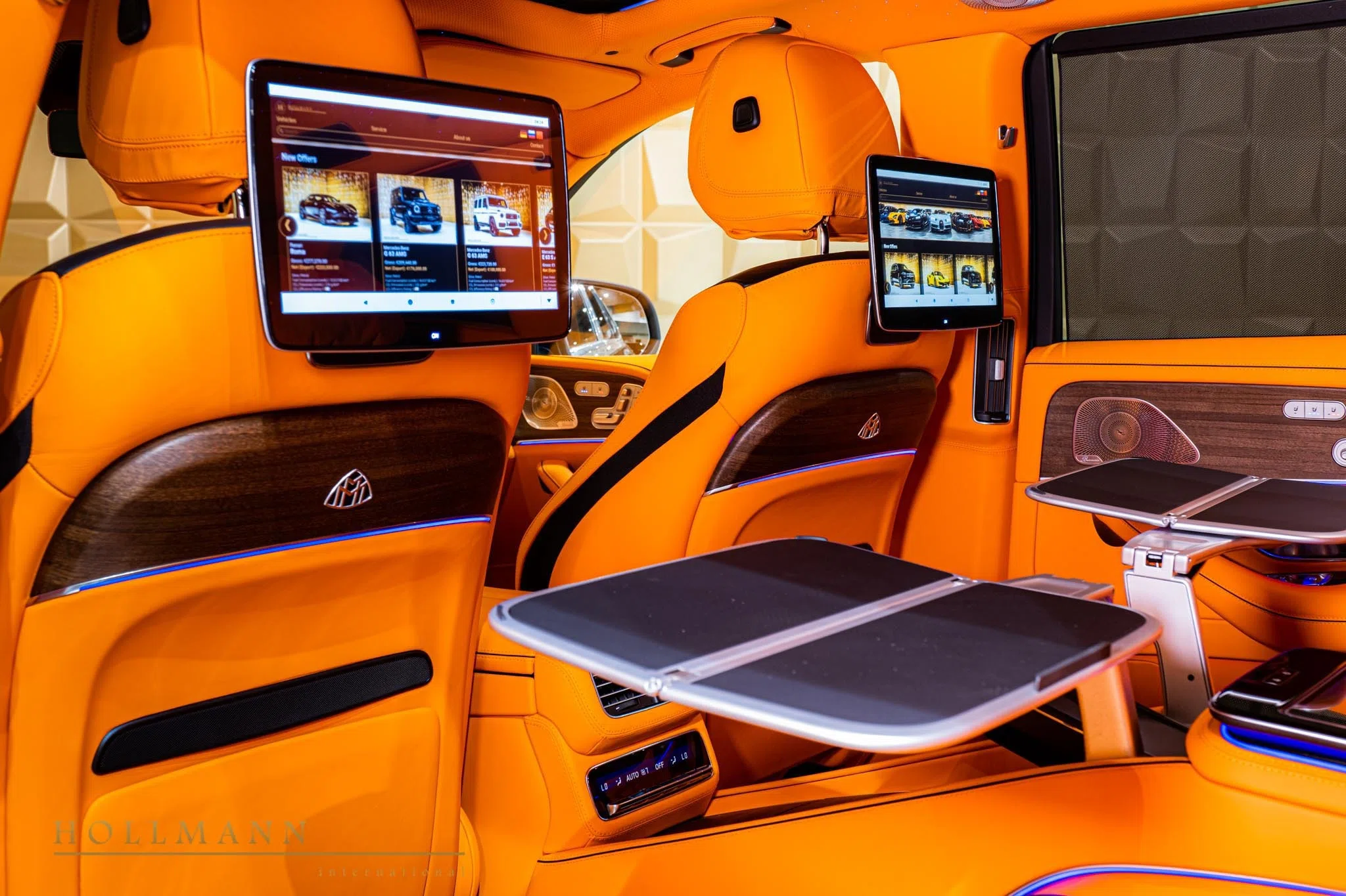 2021 Mercedes-Maybach GLS 600 interior, seats, Customized Mandarin + Black