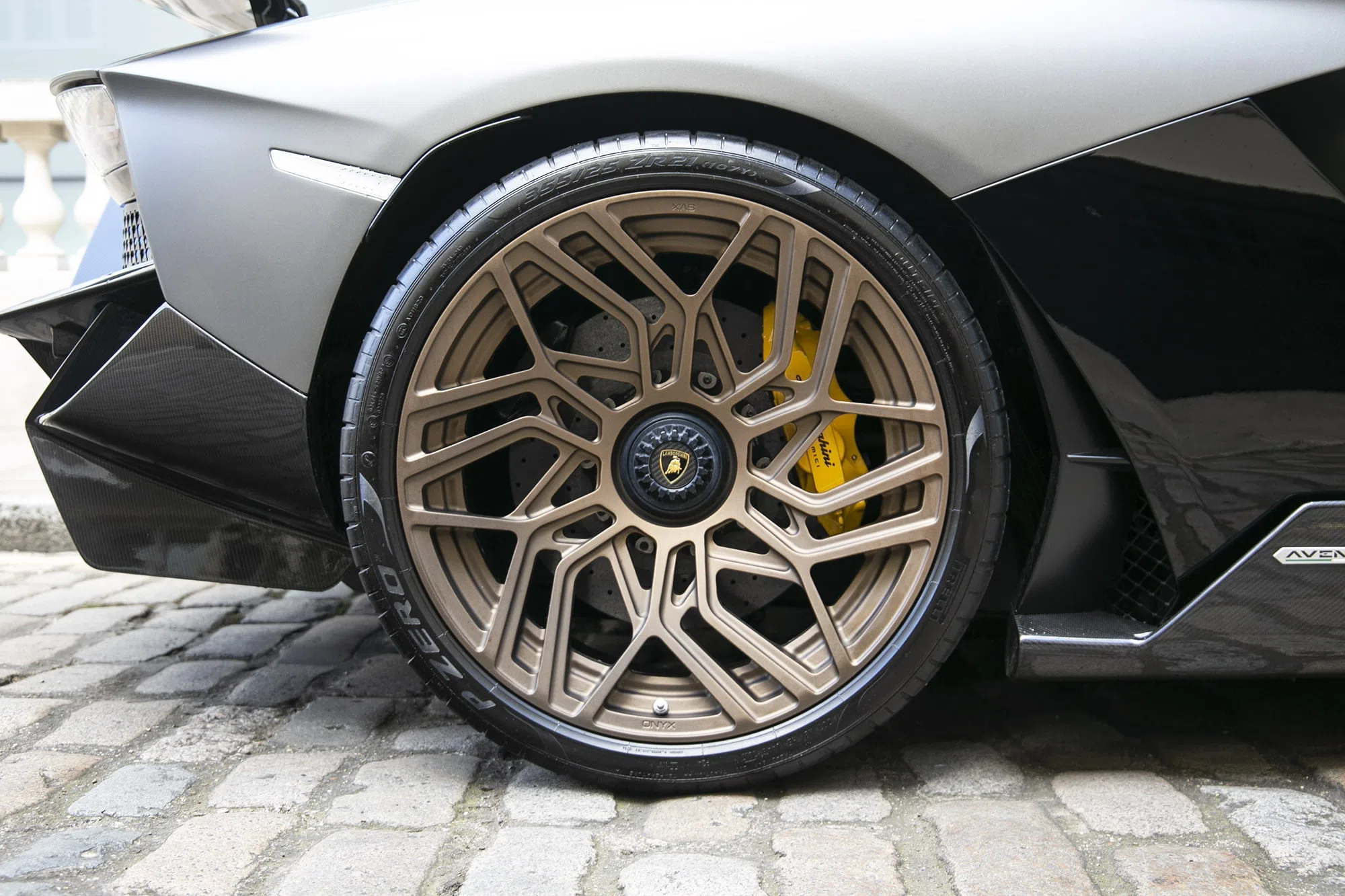 2018 Lamborghini Aventador Onyx S X wheel