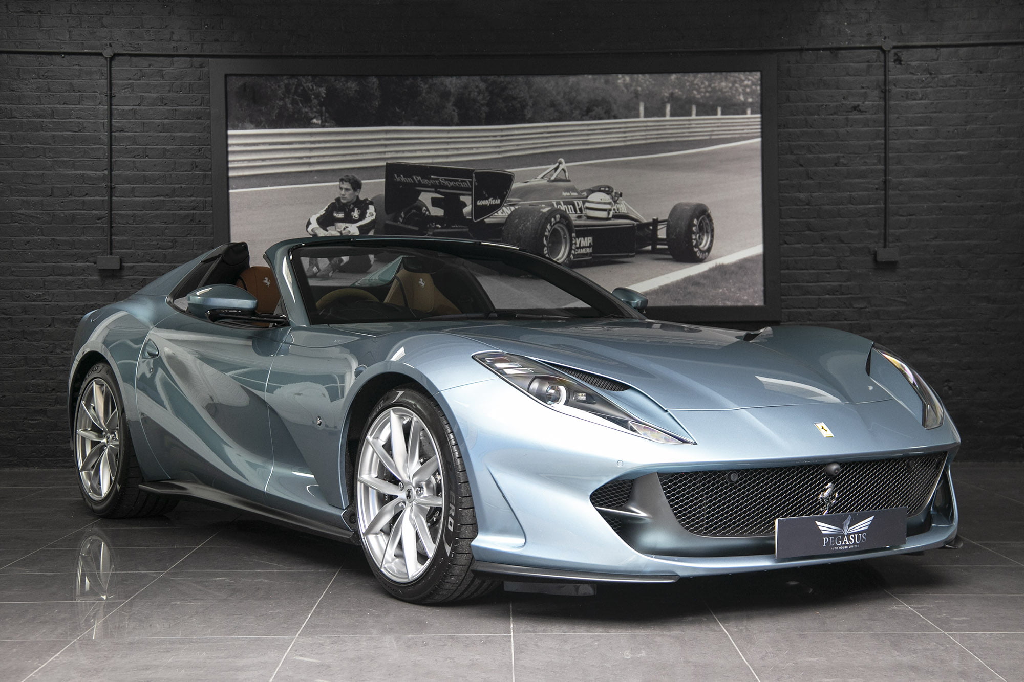 2021 Ferrari 812 GTS, 2/20